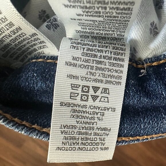 Lucky Brand Sweet n Straight Jeans Size 8  Inseam 31 Medium Wash - Picture 12 of 12